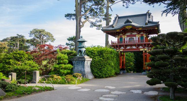 The Japanese Tea Garden in San Francisco, California, is a popular feature of Golden Gate Park, originally built as part of a sprawling World's Fair, the California Midwinter International Exposition of 1894. Tours are offered every day by San Francisco Ci