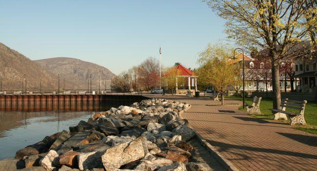 Cold Spring, NY in the early morning, at water front park with band stand, and view of Storm King Mountain.