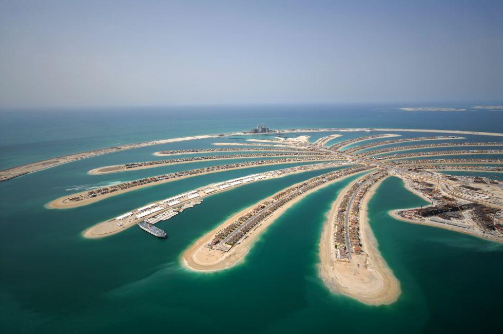 Jumeirah Palm Island Development In Dubai.