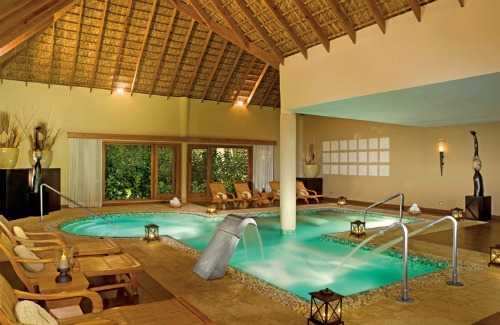 Dominican-Republic-Punta-Cana-Zoetry-Agua-spa-hydrotherapy-pool.jpg