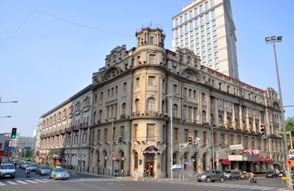 5-Astor-House-Hotel.jpg