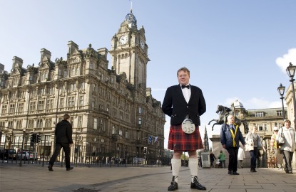 Scotland-Balmoral-tartan-butler.jpg