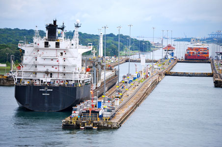 panama-canal.jpg