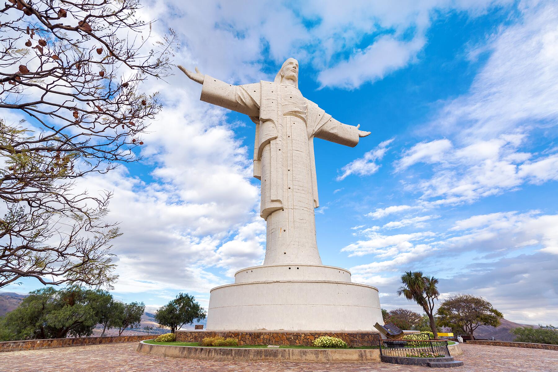 03_ChristStatuesAroundTheWorld__ChristOfPeaceBolivia_shutterstock_212973463
