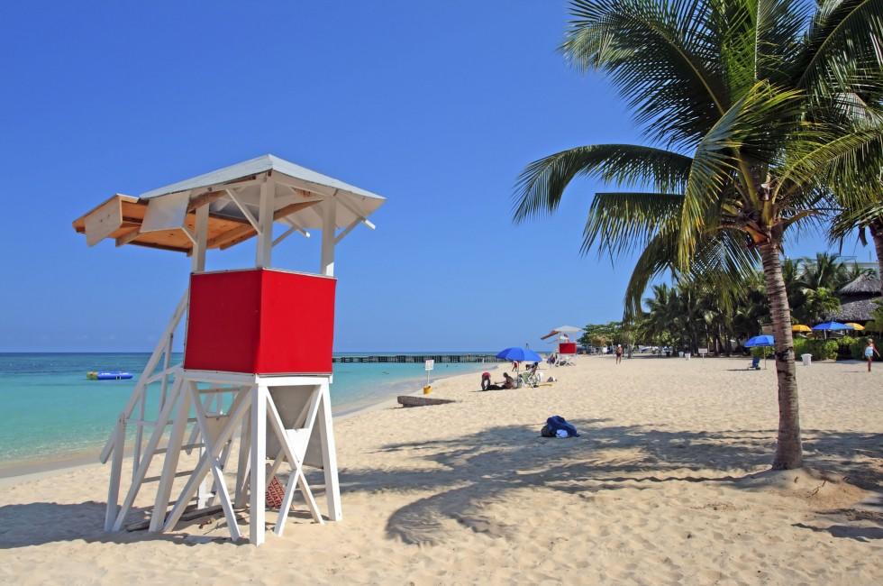 Doctor's Cave Beach Club, Montego Bay (also known as Doctor's Cave Bathing Club) has been one of the most famous beaches in Jamaica for nearly a century.