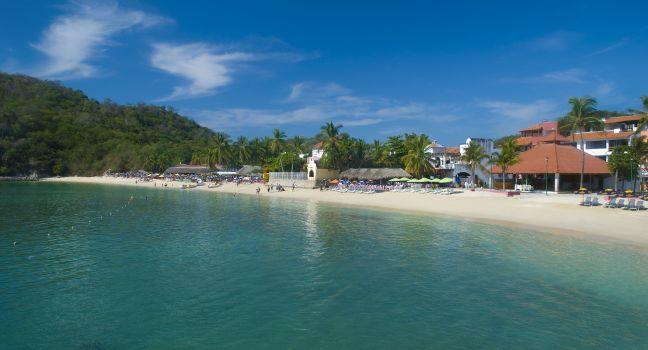 Beautiful tropical beach in Huatulco, Oaxaca, Mexico; 