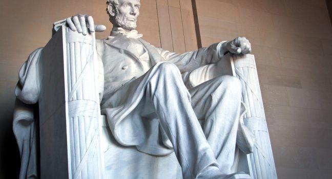 Lincoln Memorial, The Mall, Washington, D.C., USA.