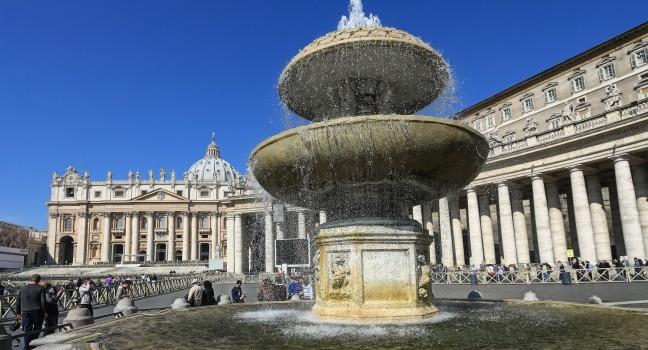 Fountain, Basilica di San Pietro, Rome, Italy