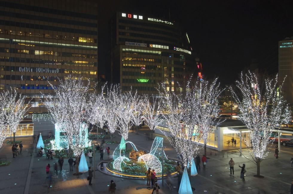FUKUOKA, JAPAN - JAN 2 : Christmas Illuminations at Hakata Station Square on January 2, 2012 in Fukuoka, Japan.The illuminations are placed at Hakata gate side square.