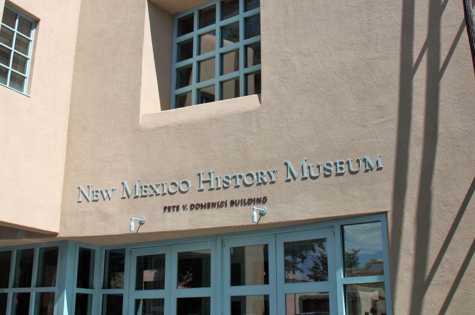 Main entrance to the New Mexico History Museum