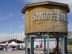 Saturday mornings at the Santa Fe Farmers Market are crowded with shoppers, sellers and street performers.  Tent after tent is filled with farm fresh crops and handcrafted foods.
