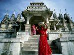 Women, Temple, Fatehpur Sikri, India