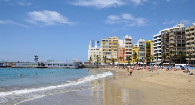 LAS PALMAS DE GRAN CANARIA, SPAIN - APRIL 15: Beach Playa de Las Canteras in the capital cty of Gran Canaria. April 15, 2010 in Las Palmas, Grand Canary Island, Spain.