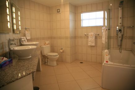 Bay Gardens Beach Resort, North of Vigie to Pointe Du Cap