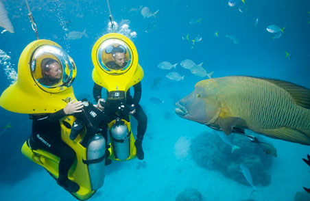 5 Great Ways To See The Great Barrier Reef Fodors Travel Guide