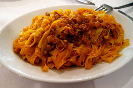 Get-Yourself-Psyched-for-Authentic-Spaghetti-alla-Bolognese-in-Naples.jpg