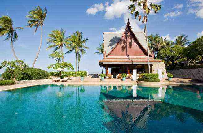 best solo travel hotels