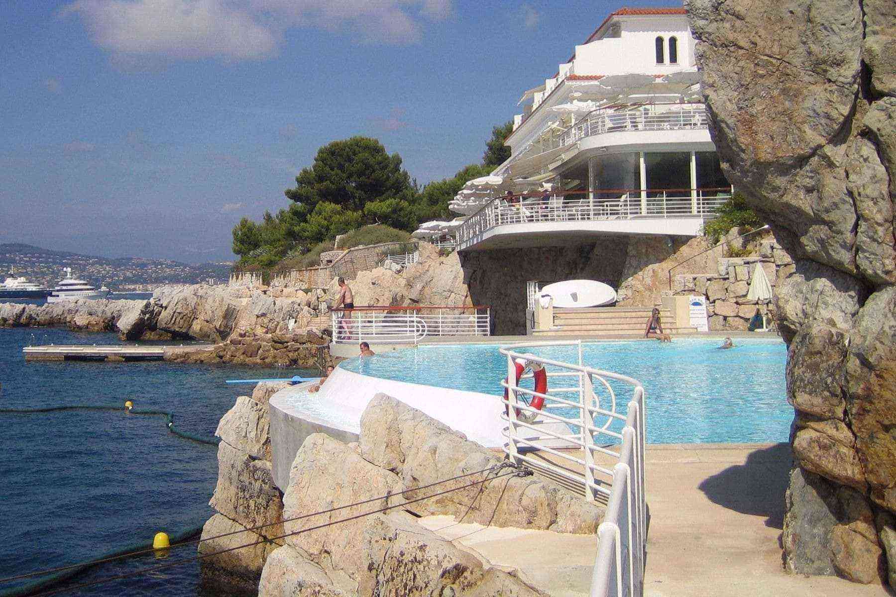 Hotel-Cap-Eden-Roc1