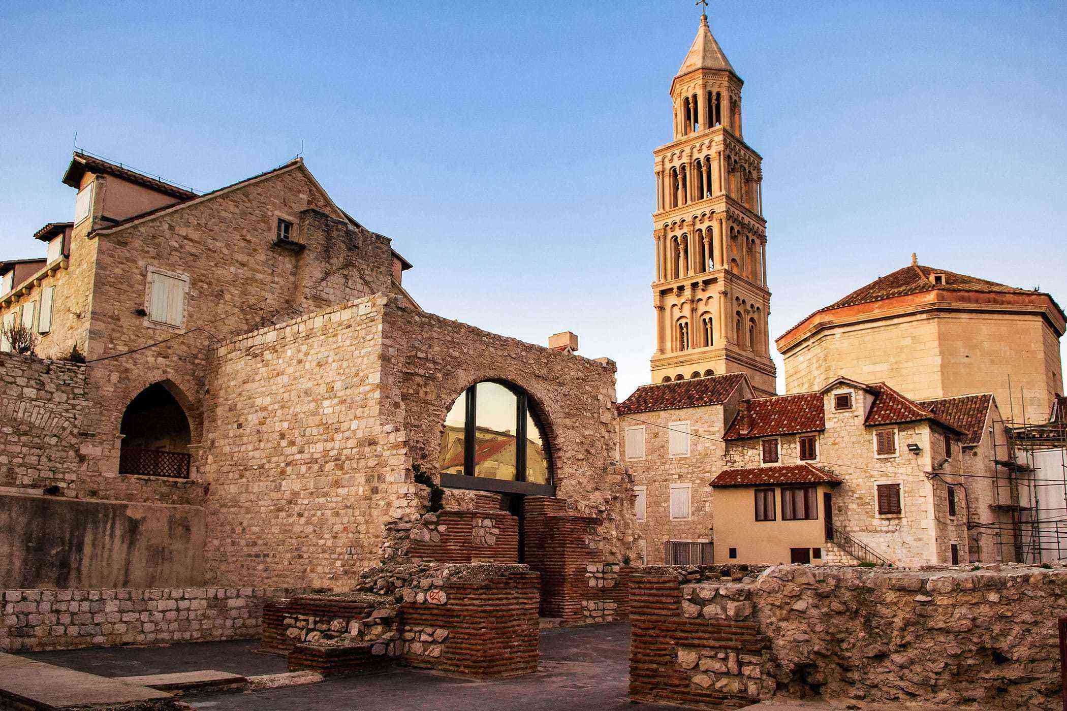 Roman-Ruins-Diocletians-Palace-2