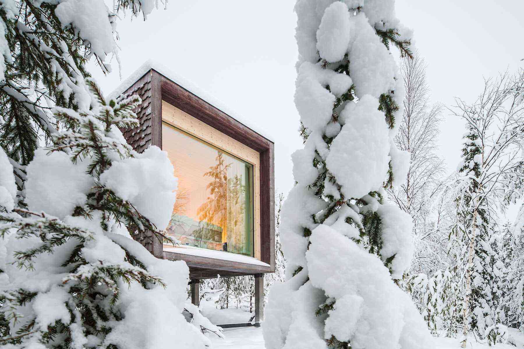 Unusual-Treehouses-Arctic-Treehouse-Hotel-1