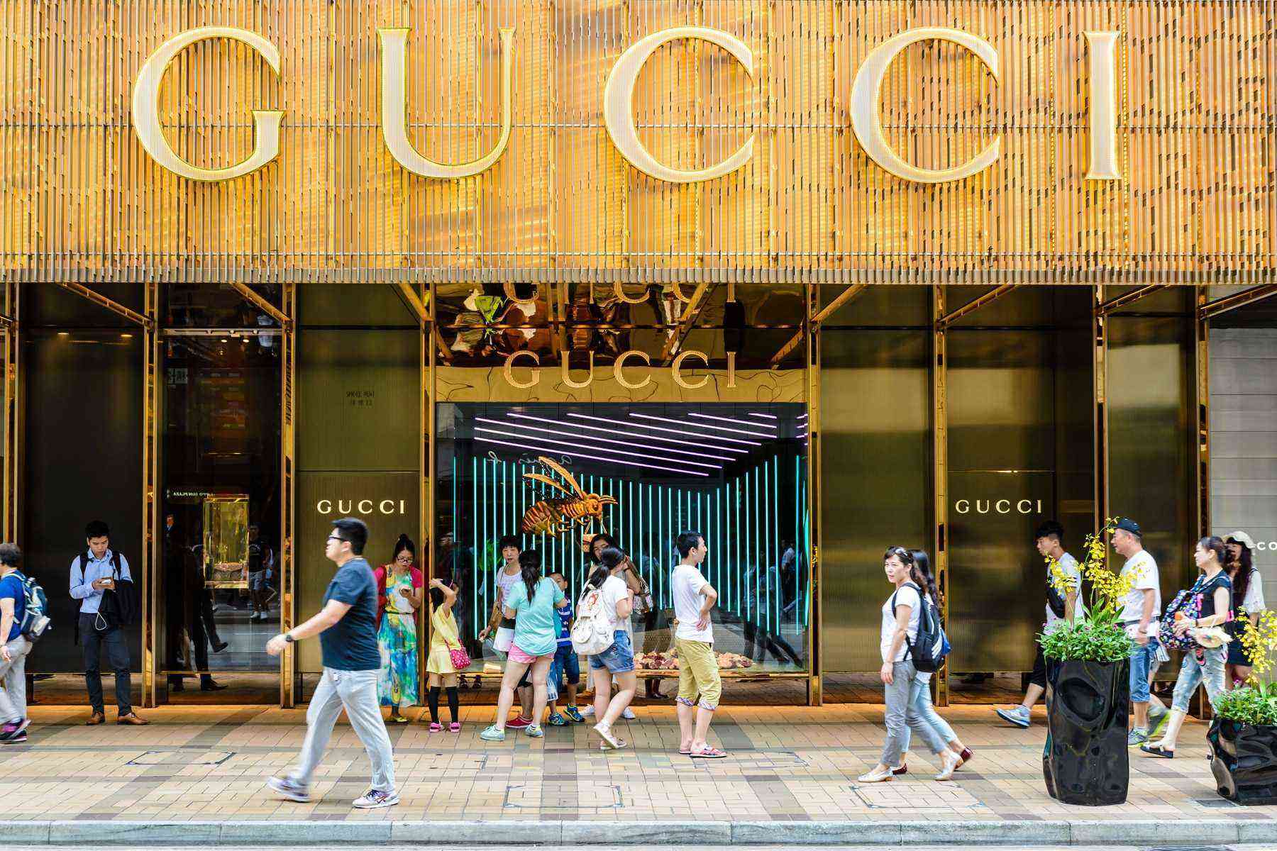 Сколько Магазинов Гуччи В Мире