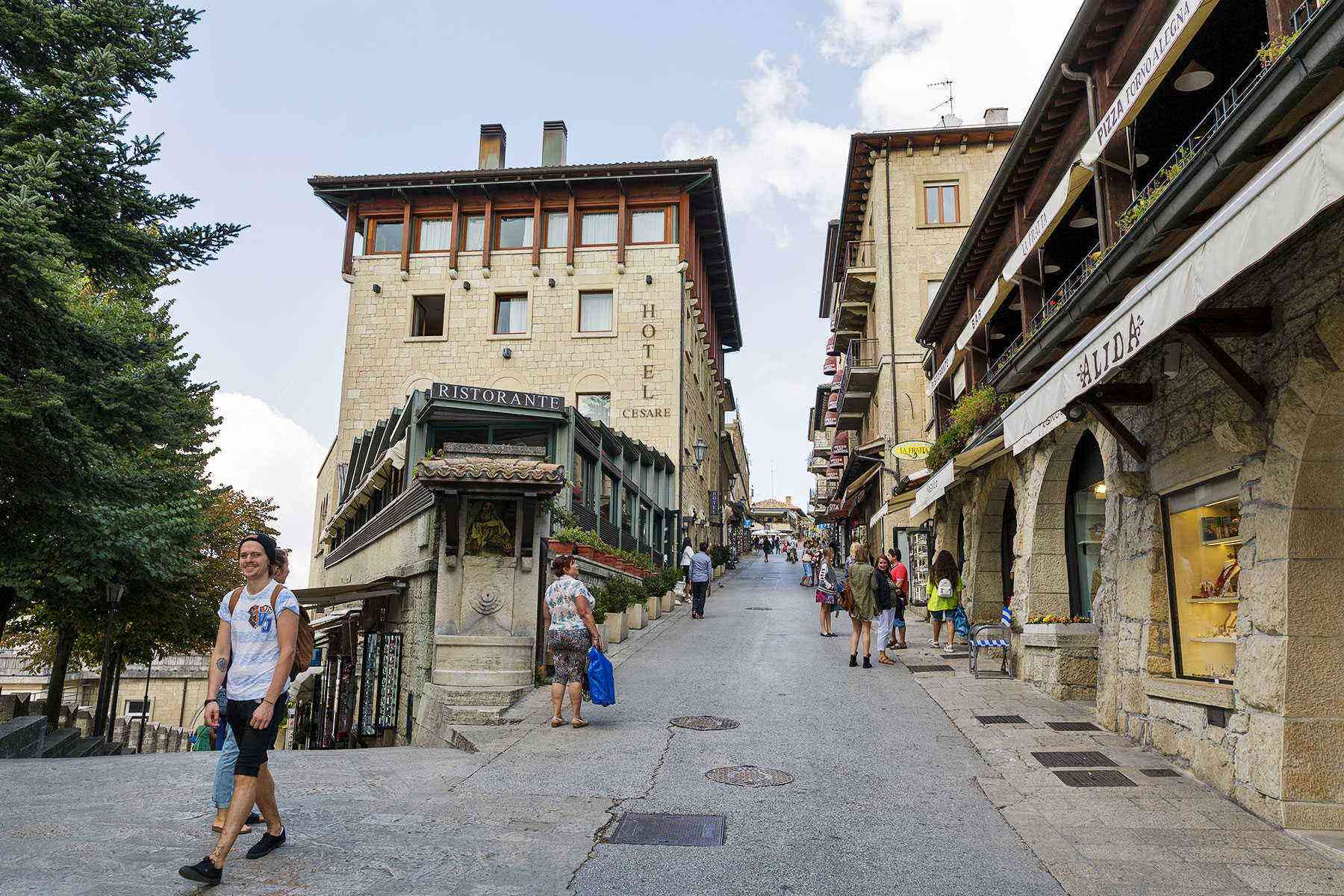 Hotels-Europes-Tiniest-Countries-Hotel-Cesare