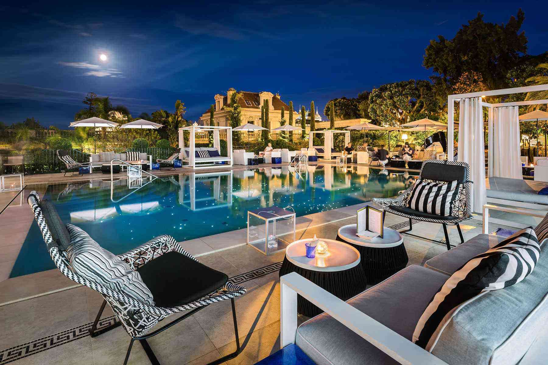 Hotels-Europes-Tiniest-Countries-Hotel-Metropole-2