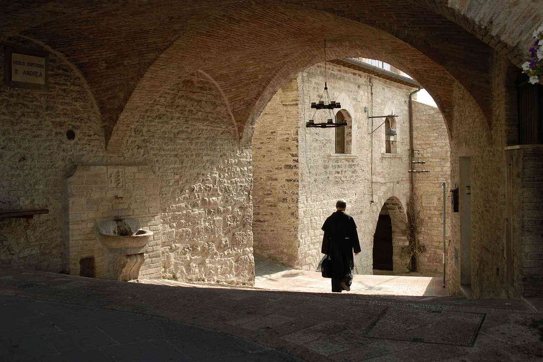 Medieval-Italian-Towns-Assisi-2