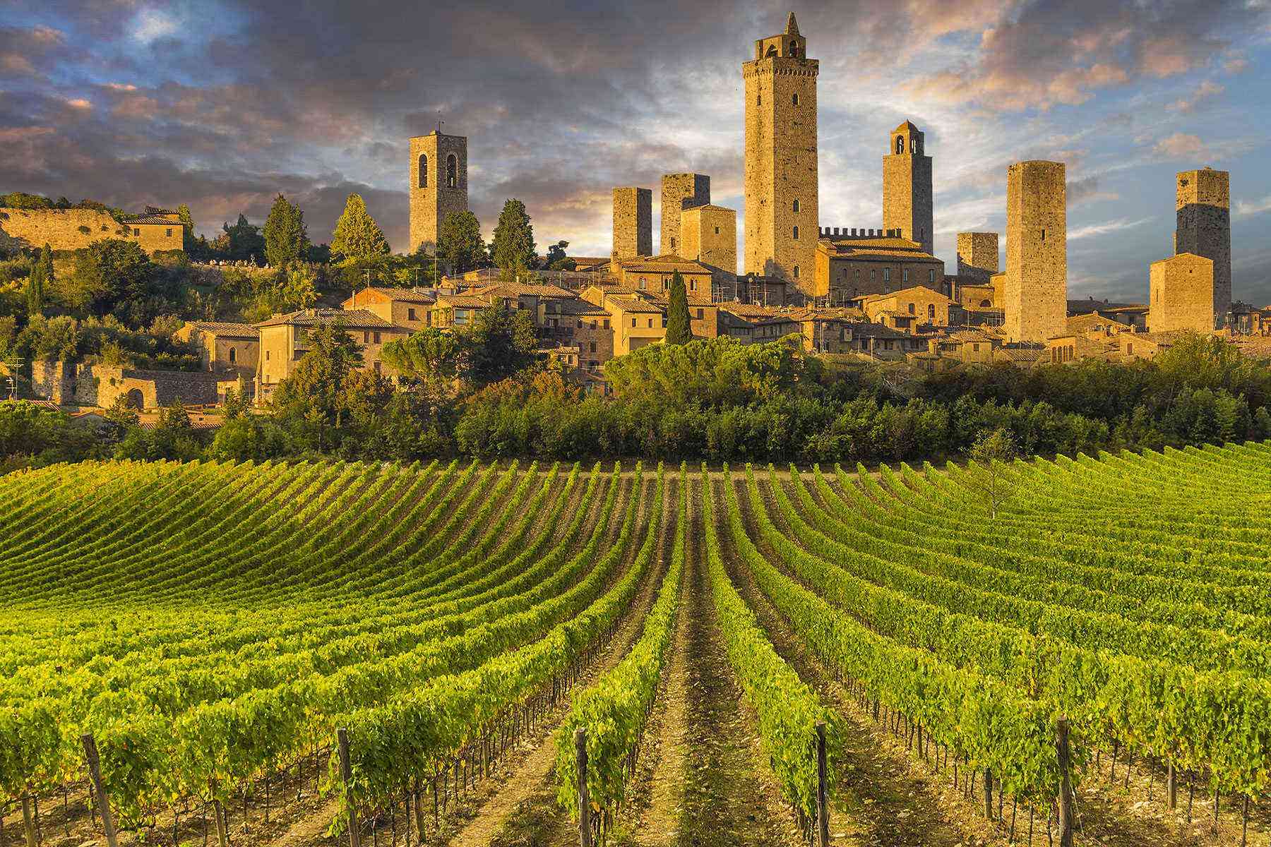 Medieval-Italian-Towns-San-Gimignano