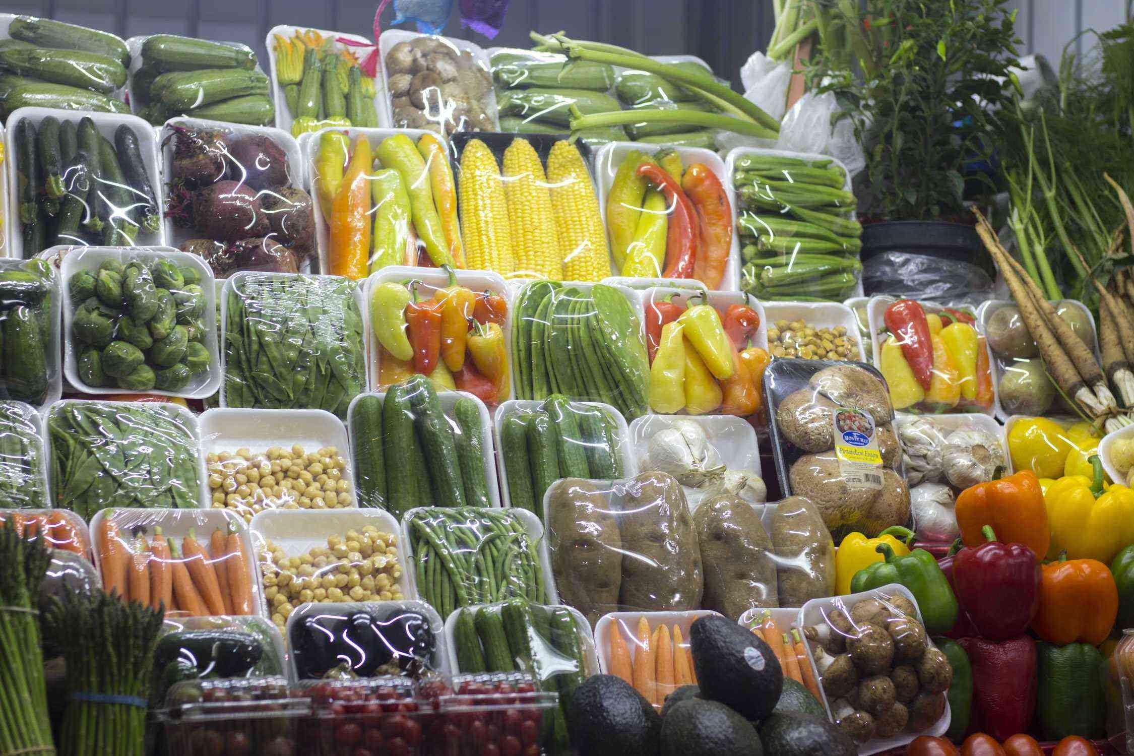San-Juan-Market-veggies