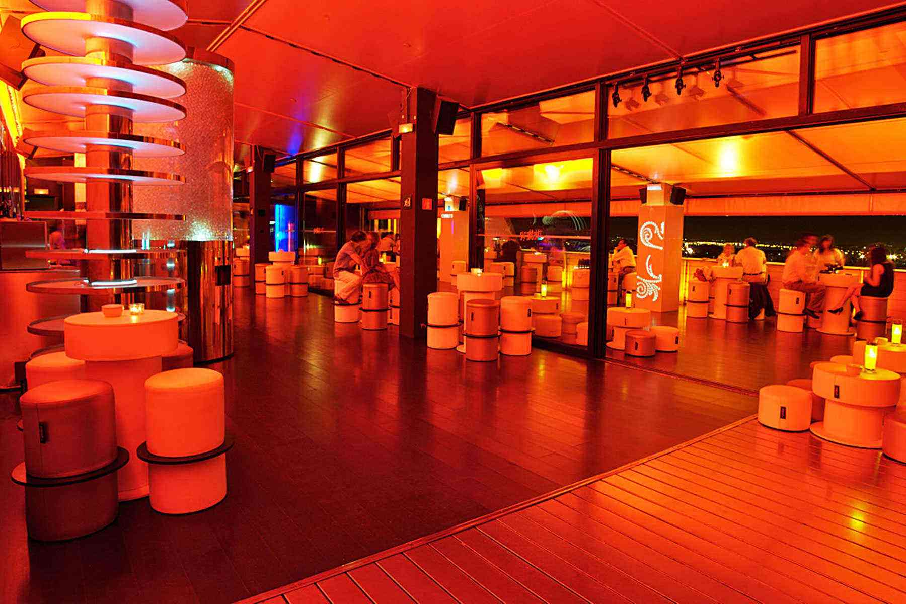 Space-Hotels-Hotel-Silken-Puerta-America-7