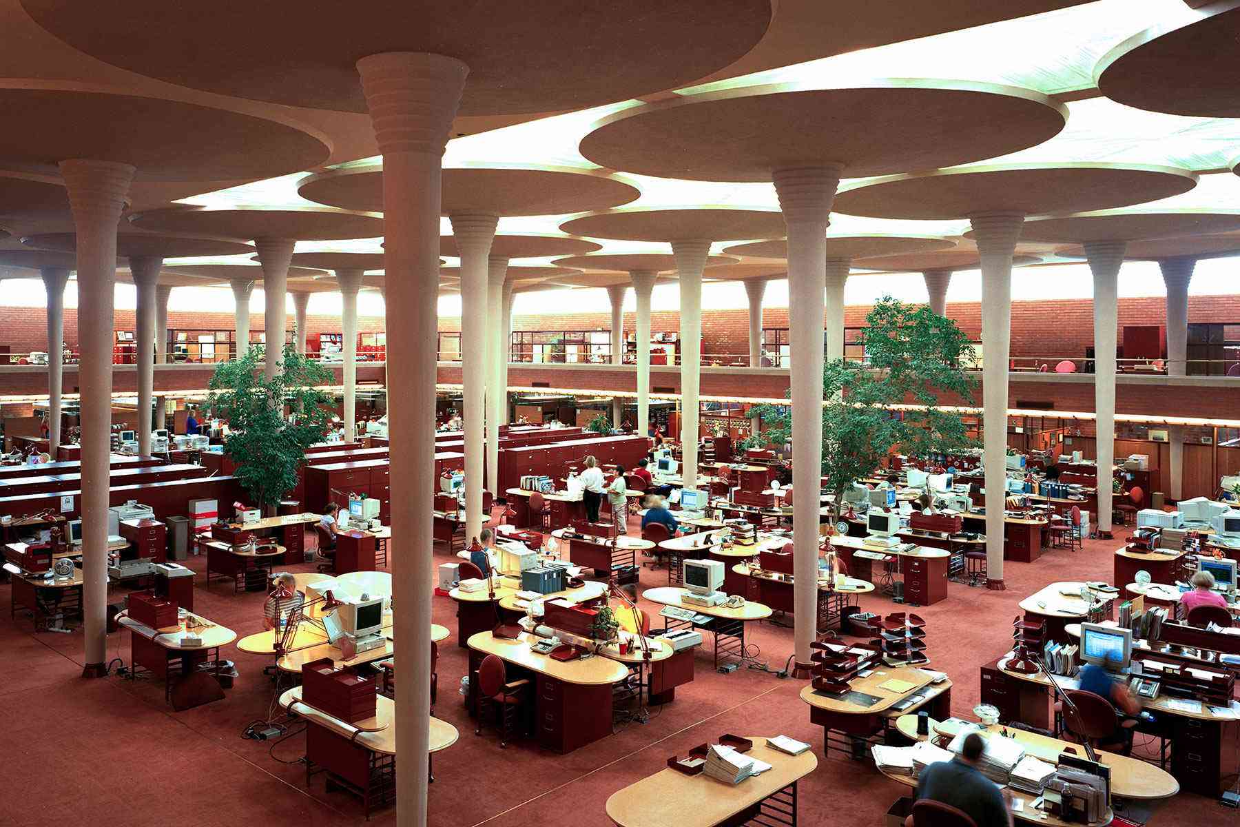 Frank-Lloyd-Wright-Wisconsin-SC-Johnson-Administration-Building-2