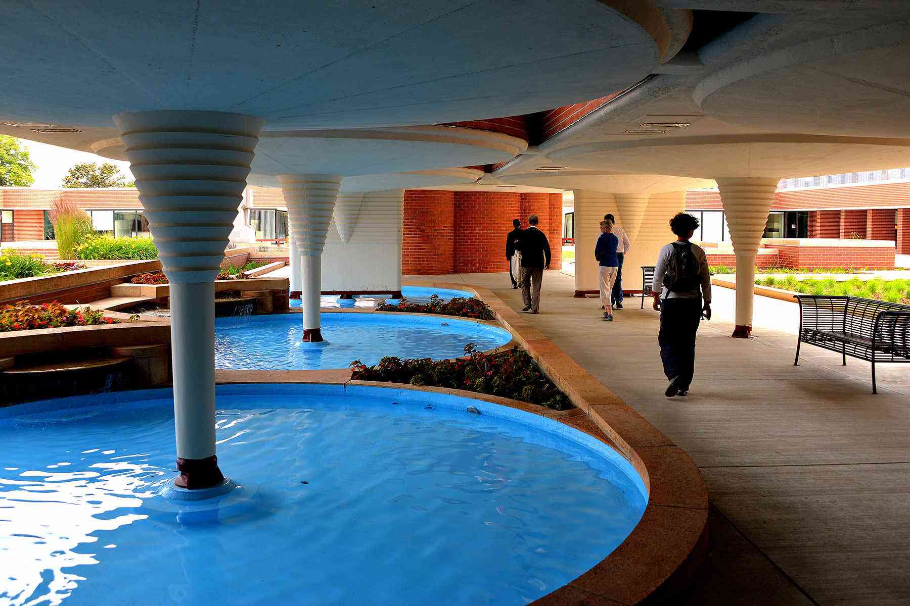 Frank-Lloyd-Wright-Wisconsin-SC-Johnson-Administration-Building-3