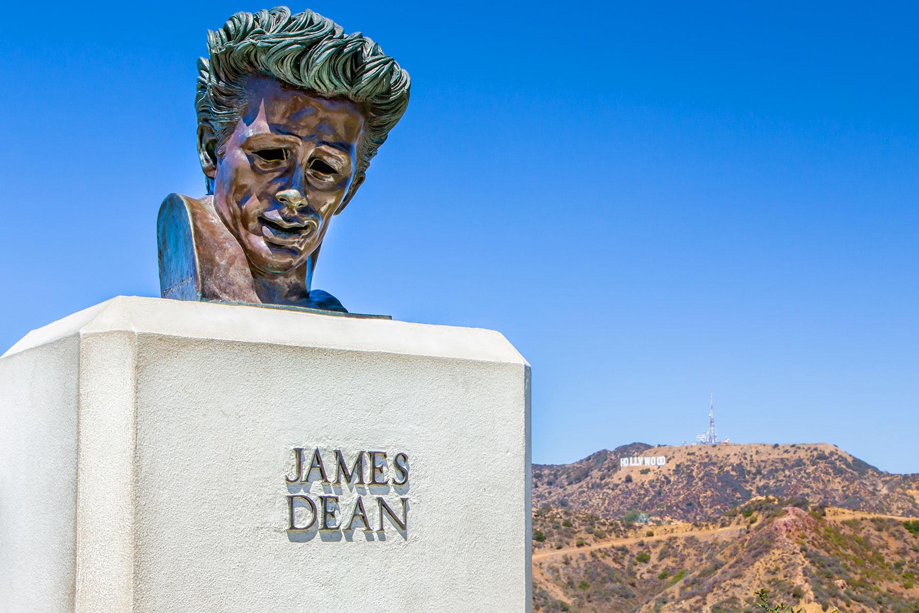 Messed-Up-Celebrity-Statues-James-Dean-Los-Angeles