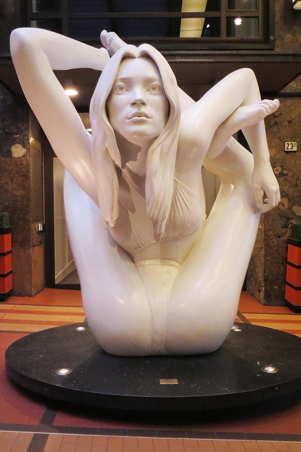 Messed-Up-Celebrity-Statues-Kate-Moss-Siren-Sculpture