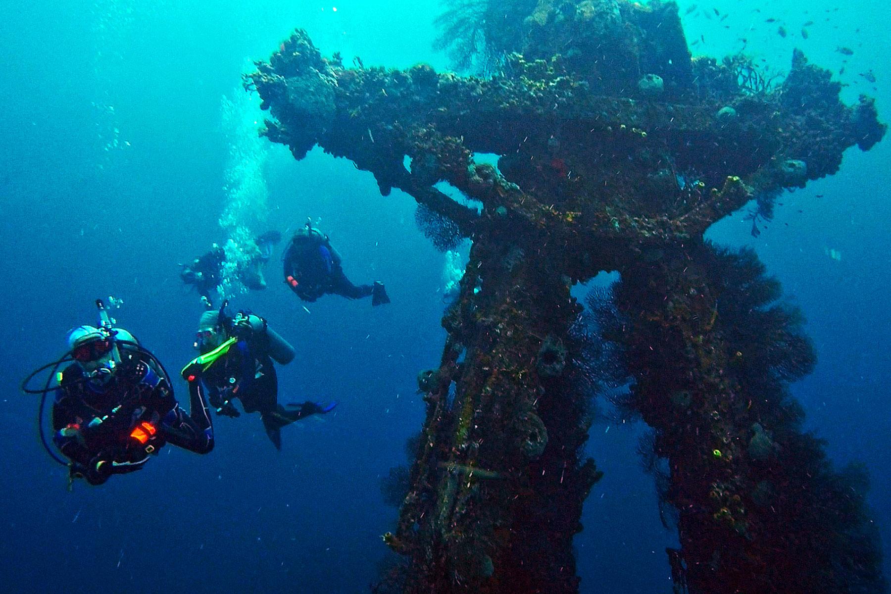 Shipwrecks-SS-Stavronikita-Barbados