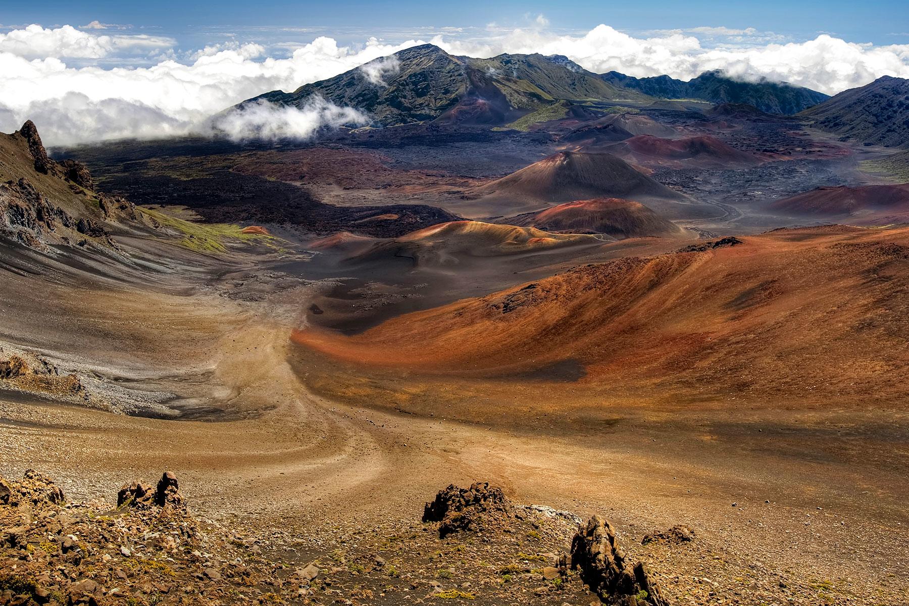Volcano-Hotels-Kula-Lodge-and-Restaurant