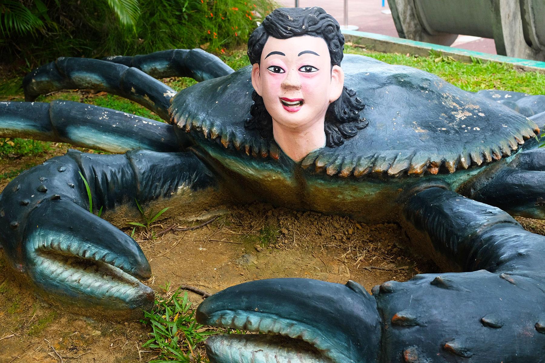 15 VERY Weird Statues
