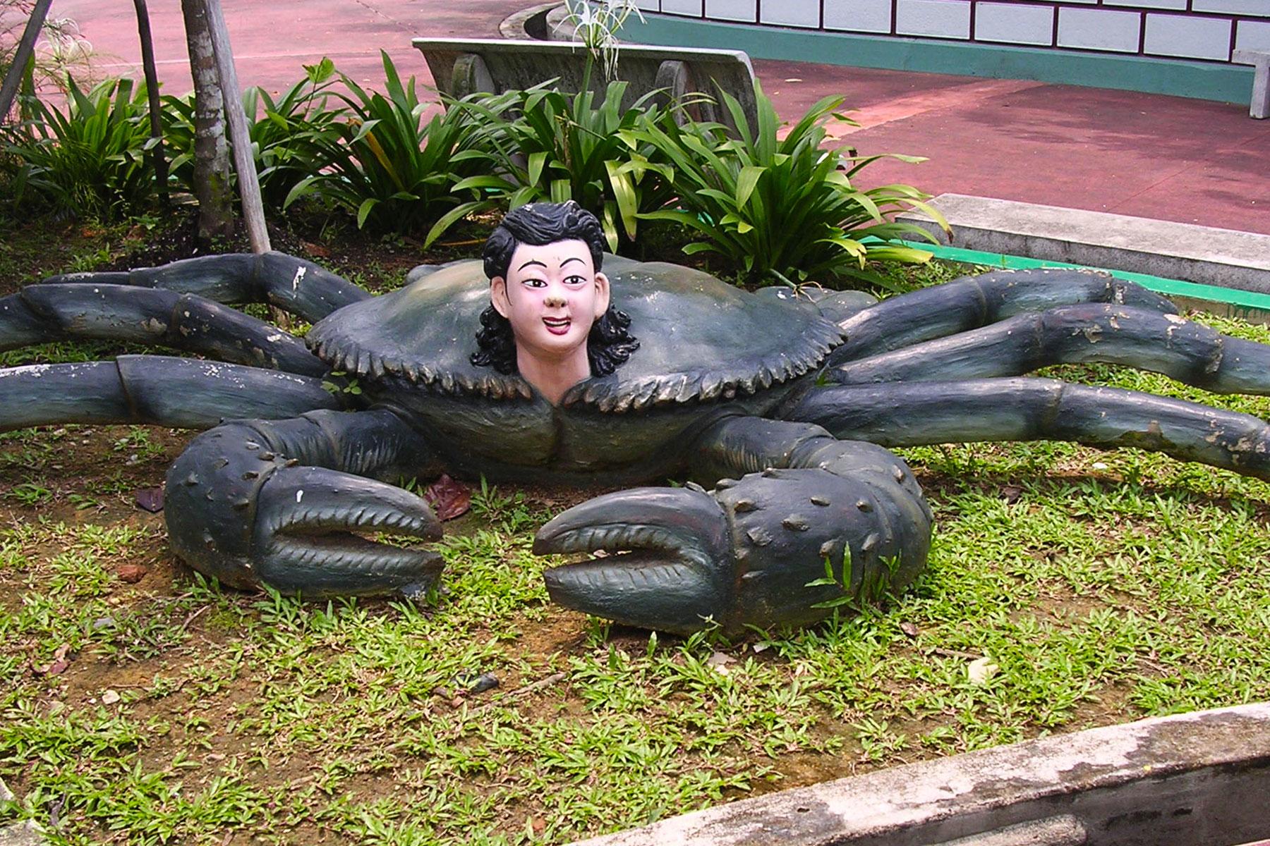 15 VERY Weird Statues