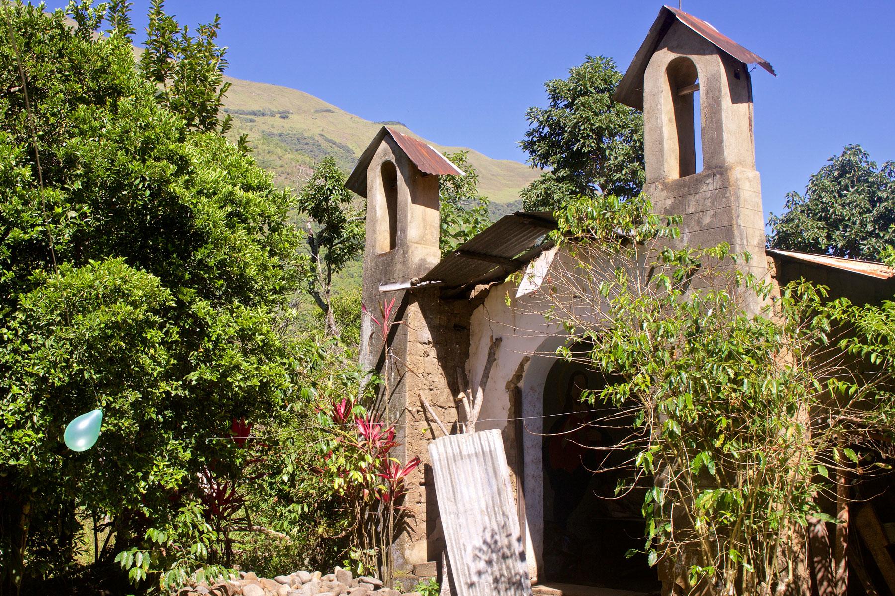 Pretty-Peru-11-Raul-Chapel