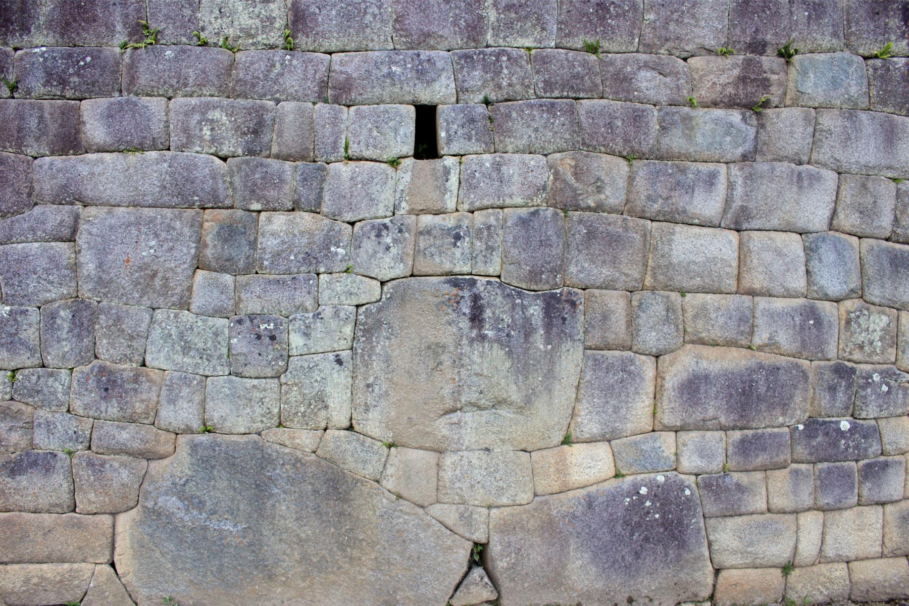 Pretty-Peru-16-Stonework