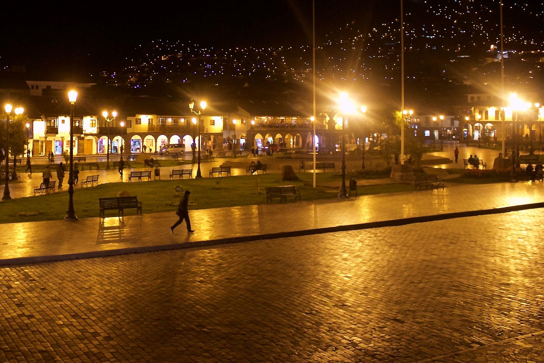 Pretty-Peru-8-Darmas-Night