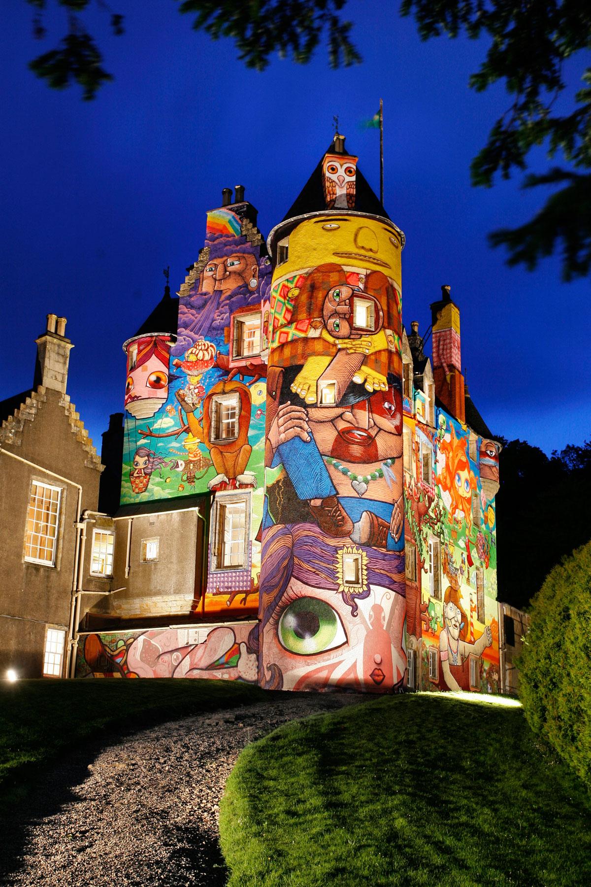 Ultimate-Scotland-Graffiti-Covered-Castle