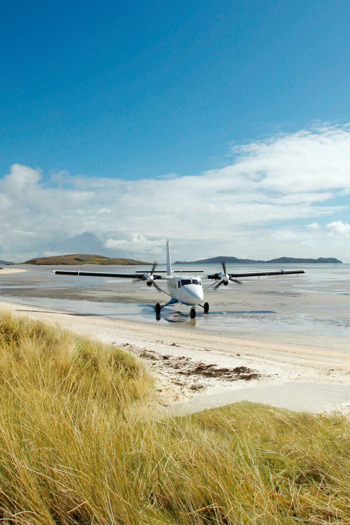 Ultimate-Scotland-Land-on-a-Beach
