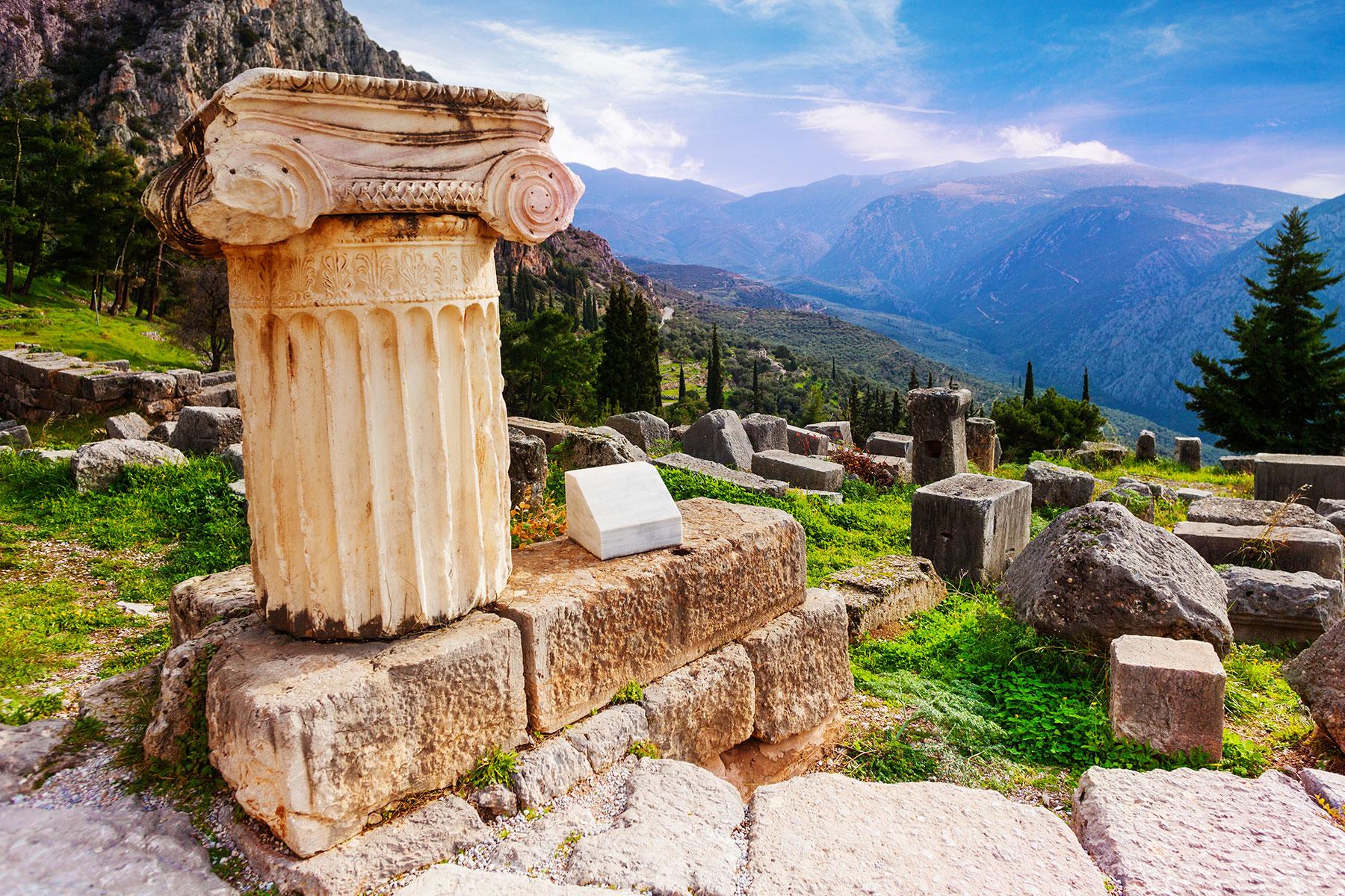 Ultimate-Things-To-Do-Greece-Visit-With-An-Oracle-Delphi-01