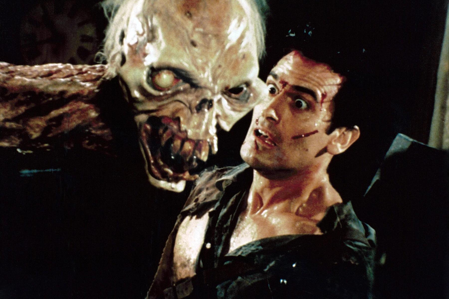 Worst-Movie-Vacations-Evil-Dead-2