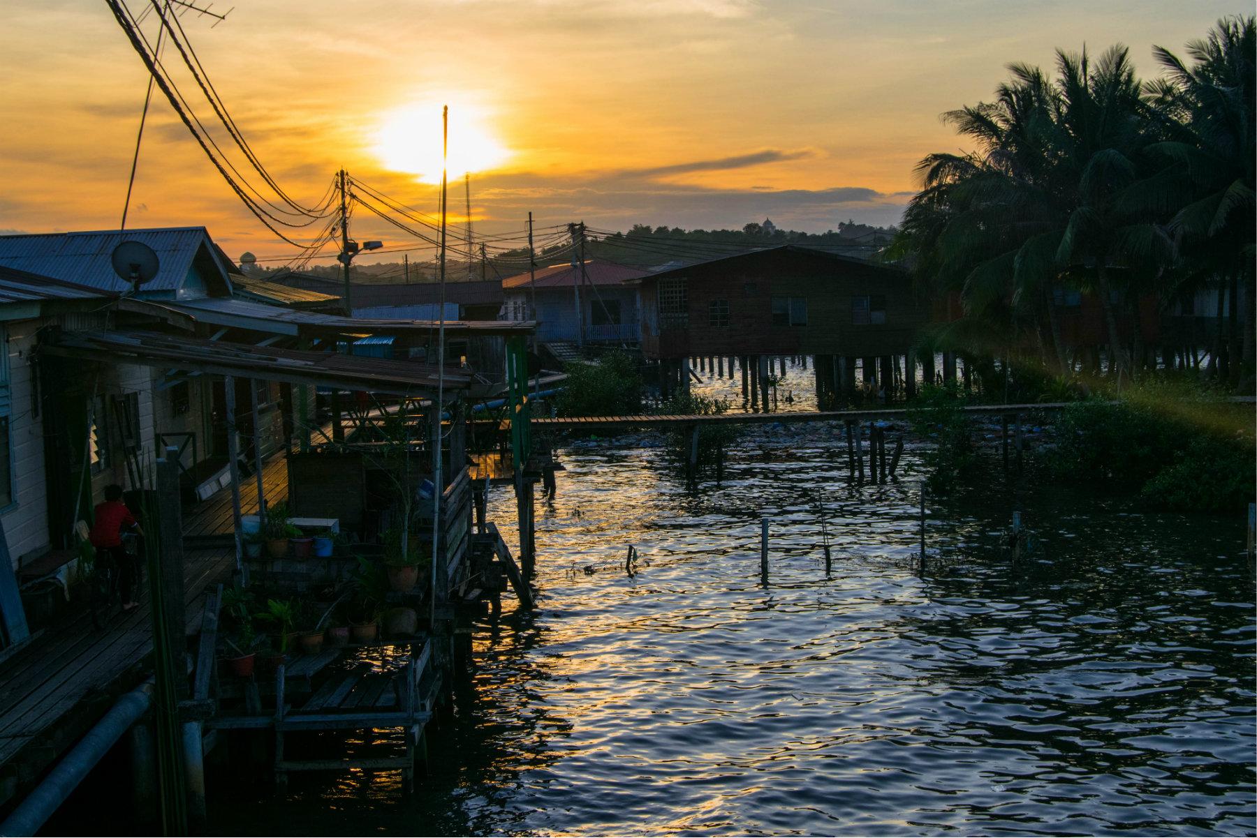 10-Beautiful-Brunei-WaterVillage-17