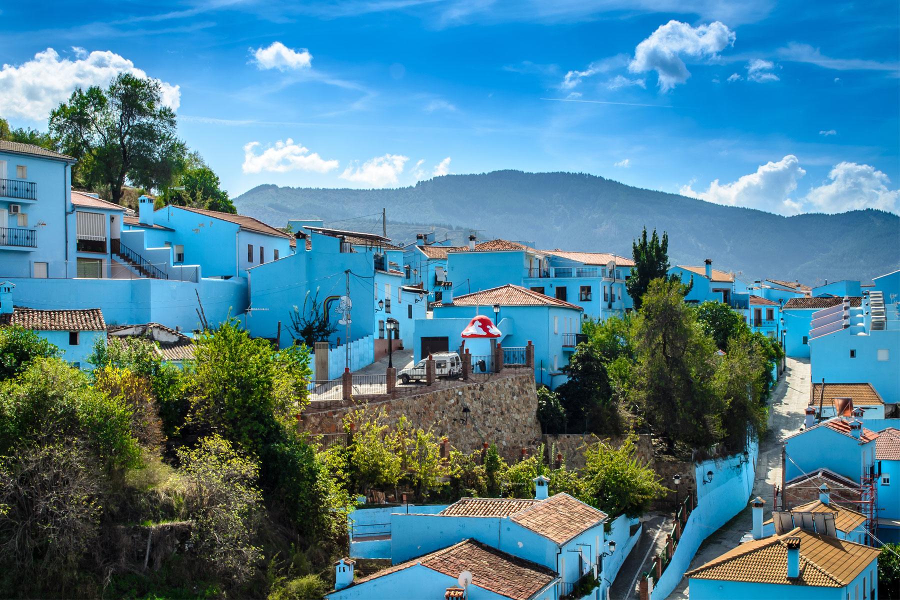 Colorful-Towns-Juzcar