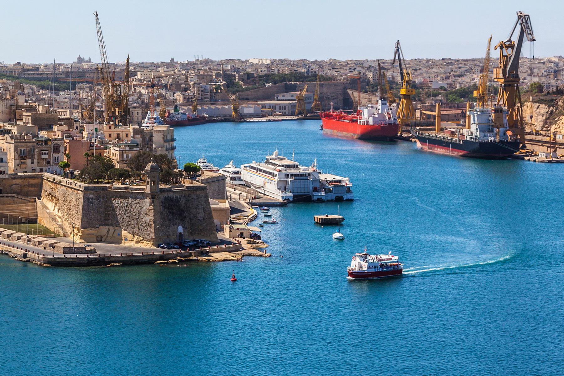 10-Things-To-Know-Malta-Densely-Populated