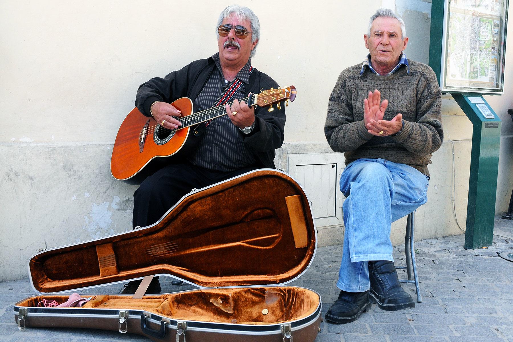 10-Things-To-Know-Malta-English-Official-Language-Maltese-Phrases
